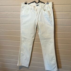 WHBM women’s size 12 white jeans. 2%spandex.